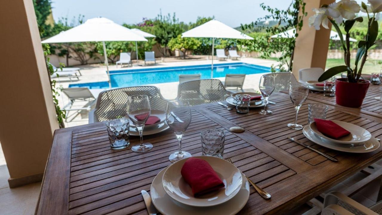 Villa Etruria Close To Playa D'En Bossa Sant Josep de sa Talaia Ngoại thất bức ảnh